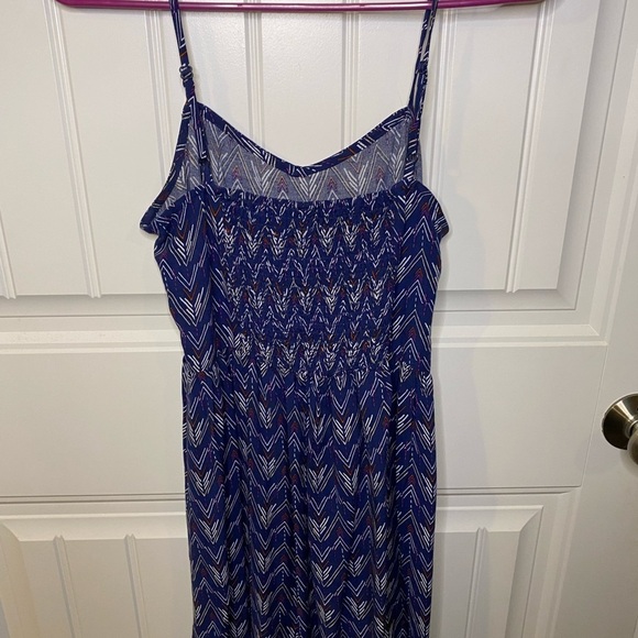 H&M Blue Chevron Print Drop Waist Dress - Picture 5 of 8